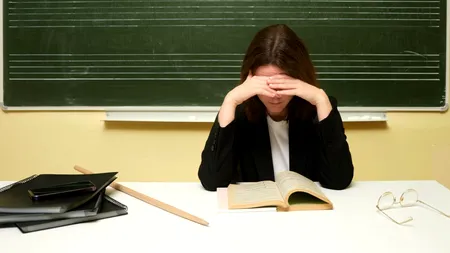 Schimbările din Educație au dus la o TRAGEDIE în Timiș. O învățătoare a murit după ce a aflat că i se desființează postul