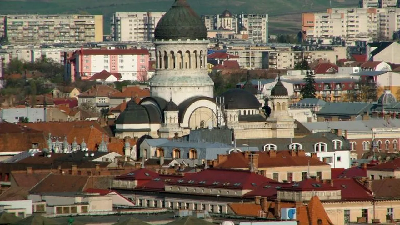 Scandal la Mitropolia Cluj. Mai mulți preoți și teologi cer demisia decanului Facultății de Teologie. Care este cauza 