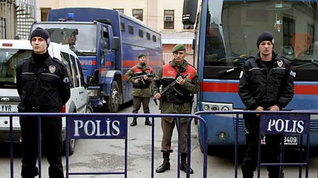 Două persoane înarmate au deschis focul asupra consulatului Statelor Unite din Istanbul