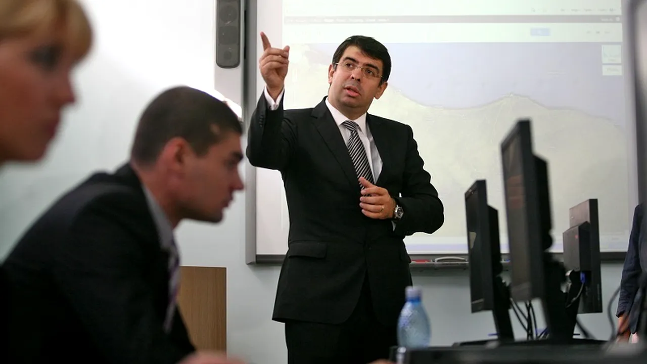 Guvernul: Robert Cazanciuc depune astăzi jurământul de ministru al Justiției