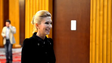 Raluca Turcan: Mai bine mi-aș tăia o mână decât să-l votez pe Antonescu, e retrograd și antieuropean