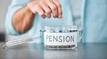 Țara cu peste un milion de români care renunță definitiv la pensionarea anticipată. Schimbări majore în sistemul de pensii, din 2026