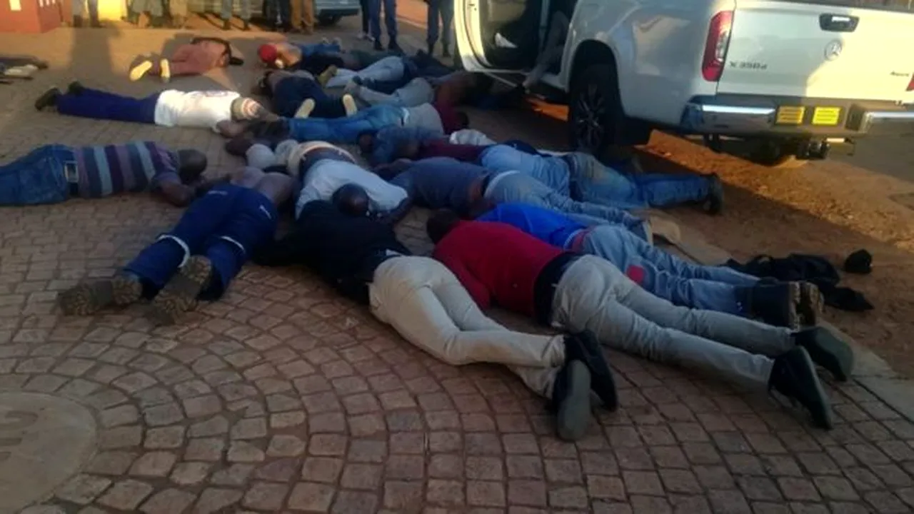 ATAC. Cel puțin cinci morți în urma unei luări de ostatici la o biserică din Africa de Sud