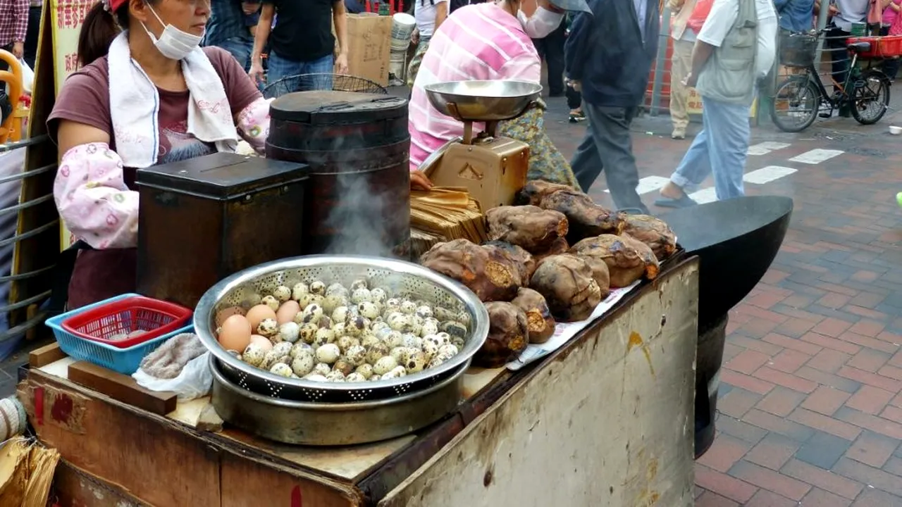 RAPORT. Celebra piață cu animale vii din Wuhan a jucat un rol important în propagarea pandemiei, spun experții OMS