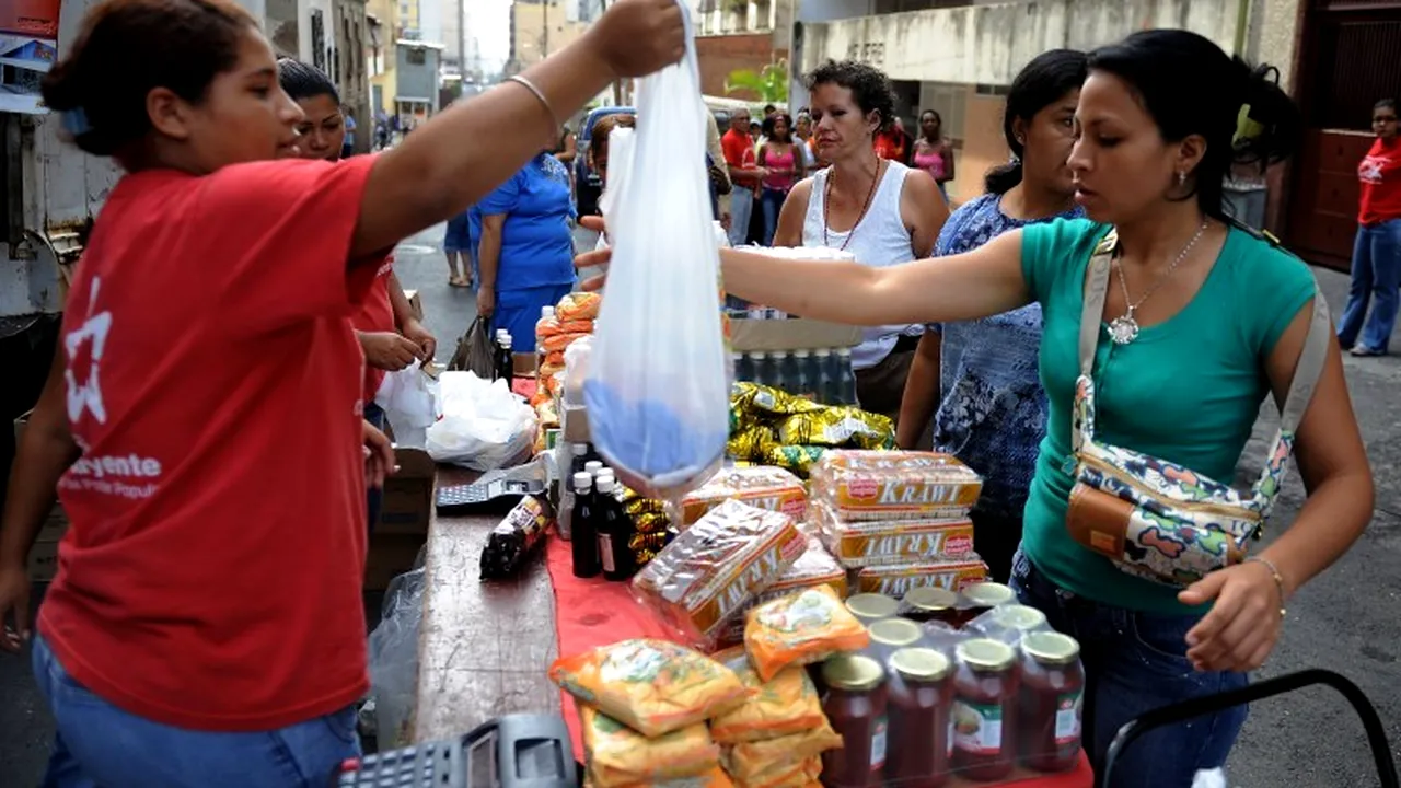 Venezuela: Importuri masive de hârtie igienică și credit de 79 de milioane de dolari pentru pastă de dinți și săpun