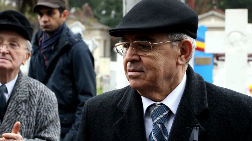 Niculae Spiroiu, fost ministru al Apărării, dus la spital după ce i s-a făcut rău la o ceremonie și s-a prăbușit pe o masă - UPDATE