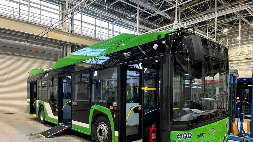Premieră în București. Noile troleibuze Solaris se pot transforma în… autobuze. STB: „Putem regândi anumite trasee” | DECLARAȚII EXCLUSIVE