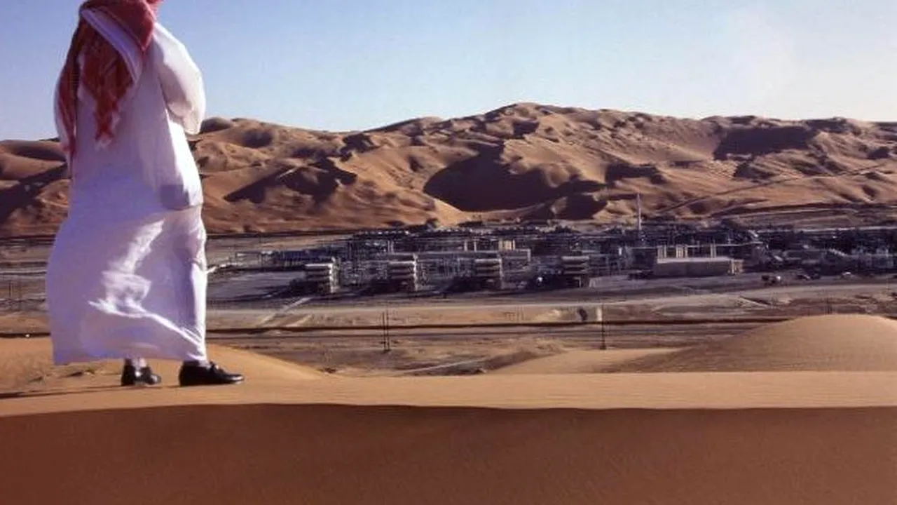 Arabia Saudită, măsuri disperate ca să-și salveze economia dependentă de petrol