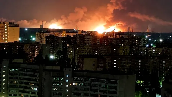 Atac masiv cu drone asupra Moscovei și Crimeei. Incendiu uriaș la rafinăria din Riazan, una dintre instalațiile energetice cheie ale Rusiei