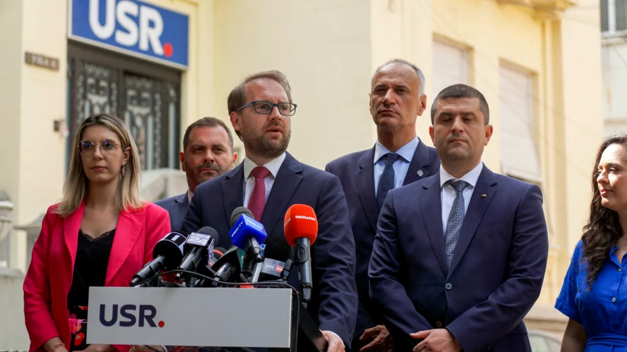 Cititorii Gândul au votat: Diana Buzoioanu să preia șefia USR, dacă Fritz cade. Ce scor înregistrează Miruță în cel mai recent sondaj al ziarului