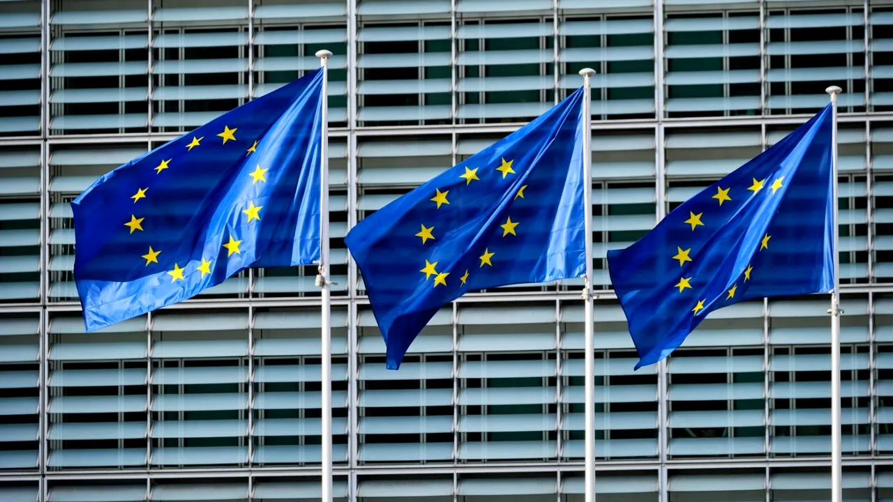 Bloomberg: Trump șochează EUROPA, forțând-o să mobilizeze miliarde de euro pentru consolidarea capabilităților militare