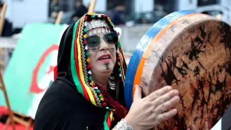 Poporul care este deja în anul 2976. Cum a ajuns să fie deja cu aproape 1.000 de ani „înaintea restului lumii”