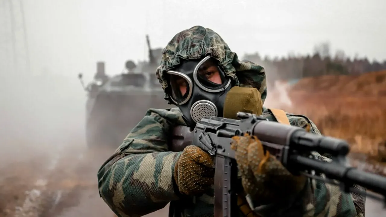 Rusia ar folosi arme CHIMICE interzise, pe scară largă, în Ucraina. Agențiile de informații olandeze și germane spun că au DOVEZI