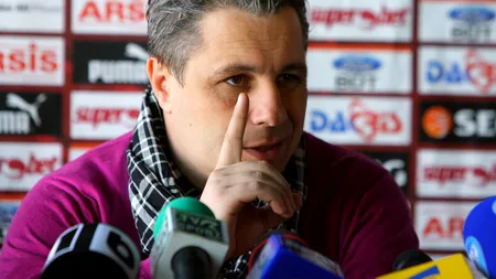 Șumudică îl ironizează pe Rednic: „Să sperăm că va reuși să mă bată până la urmă