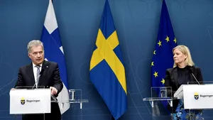 Finlanda și Suedia își vor depune miercuri cererea de aderare la NATO