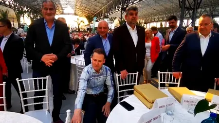 Robert Negoiță își lansează CANDIDATURA, cu piciorul în ghips / Cum îl ajută medicul-candidat Cătălin Cîrstoiu