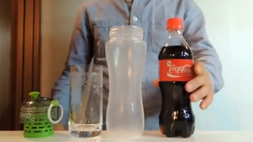 VIDEO. Experiment: ce face acest japonez cu o sticlă de Coca-Cola 