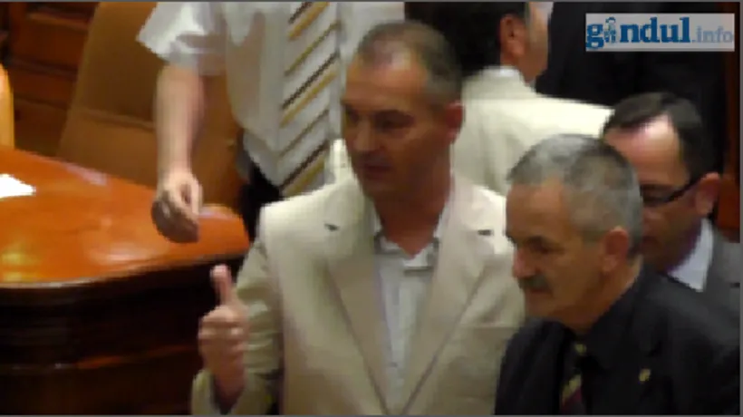Cum au reacționat parlamentarii USL când au aflat că Traian Băsescu este suspendat. VIDEO
