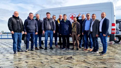 FOTO - VIDEO | Eugen Tomac și alți membri PMP au plecat în Ucraina, cu un convoi umanitar: „Ne-am asumat să trecem frontiera. Sperăm să ajungem la destinație”