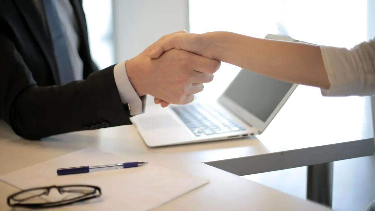 Euromedia Services angajează constructor montator structuri metalice