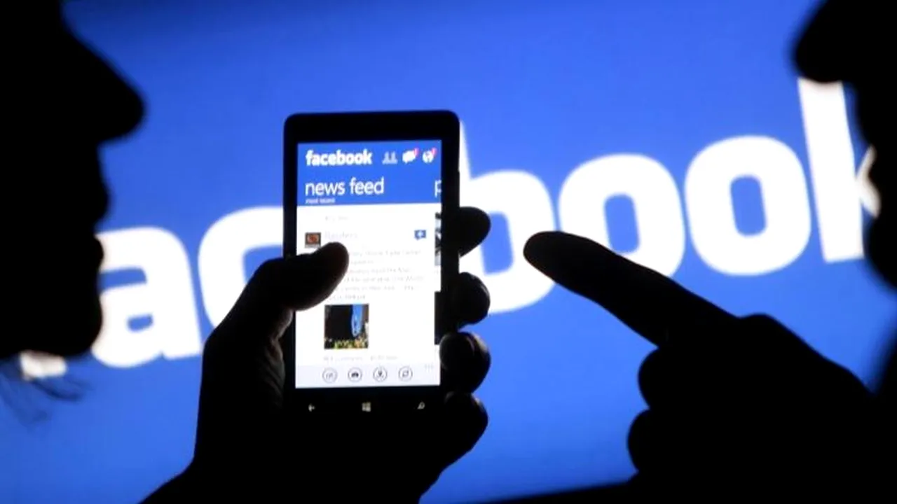 Un director al Facebook a vândut o treime din acțiunile pe care le deține, pentru 111 mil. dolari