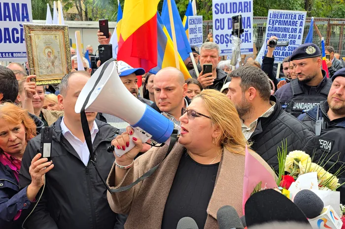 Diana Șoșoacă - Foto: MEDIAFAX FOTO