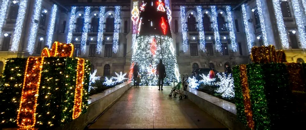 Premieră la Craiova: Cetățenii, invitați să aprindă luminiţele de sărbători (GALERIE FOTO)