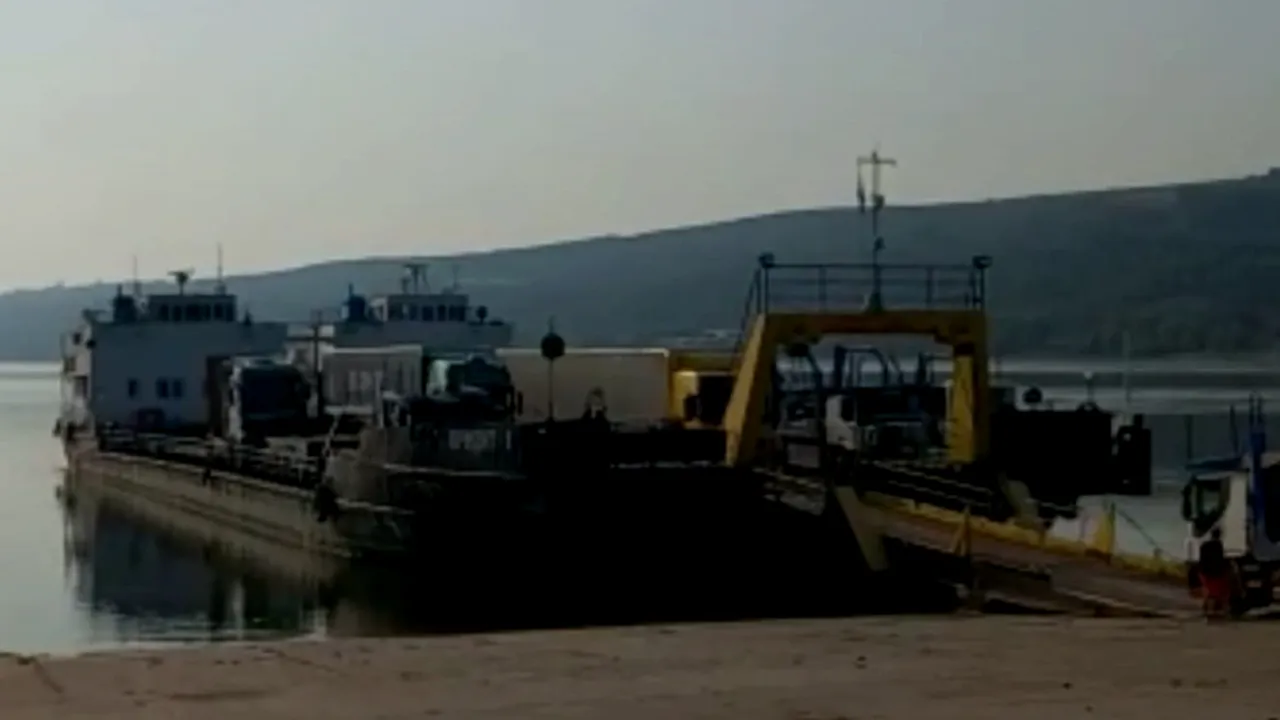 Feribotul de la Bechet, oprit temporar din cauza vântului puternic