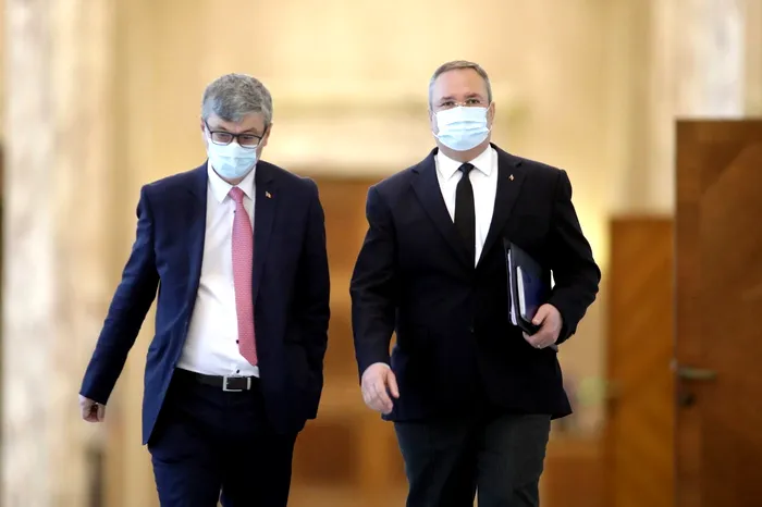 Ministrul Energiei, Virgil Popescu, și premierul Nicolae Ciucă / Sursa: Facebook - Virgil Popescu
