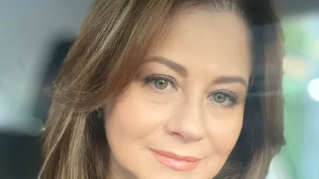 FOTO / Cum a ajuns Corina Dănilă în televiziune. ”Mama a văzut pe micul ecran un ANUNȚ pentru un post de prezentatoare la TVR”