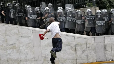 ROMÂNIA VA REZISTA unei eventuale ieșiri a Greciei din zona euro - BERD