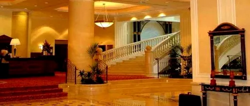 Unul din cele mai cunoscute hoteluri din București ar putea fi vândut pentru 100 de milioane de euro
