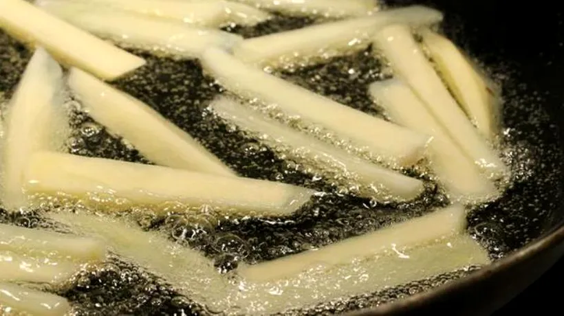 Un grup de medici americani desființeză cartofii prăjiți. Ce substanță cangerigenă conțin