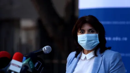 Începerea anului școlar. Ministrul Educației: Am deschis o linie TelVerde dedicată părinților și elevilor. Vom elabora săptămânal teste de antrenament pentru elevii care susțin examenele naționale