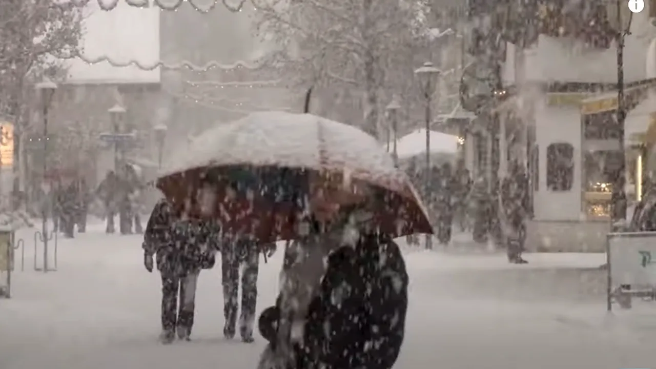 Trei zile de ninsoare abundentă în București și zăpadă de patru metri. În luna februarie, un ciclon mediteranean a lovit aproape toată țara