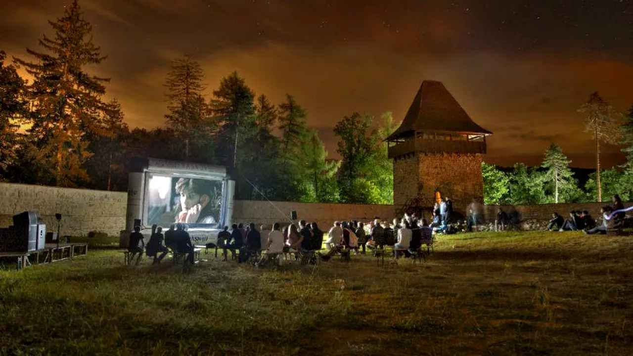 Festivalul de Film Istoric de la Râșnov: 40 de pelicule și dezbateri despre Iugoslavia și Basarabia