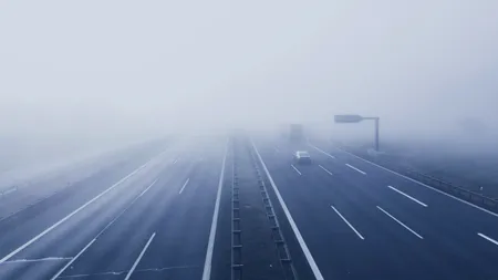 Cod galben de ceață în nouă județe din nordul și centrul țării