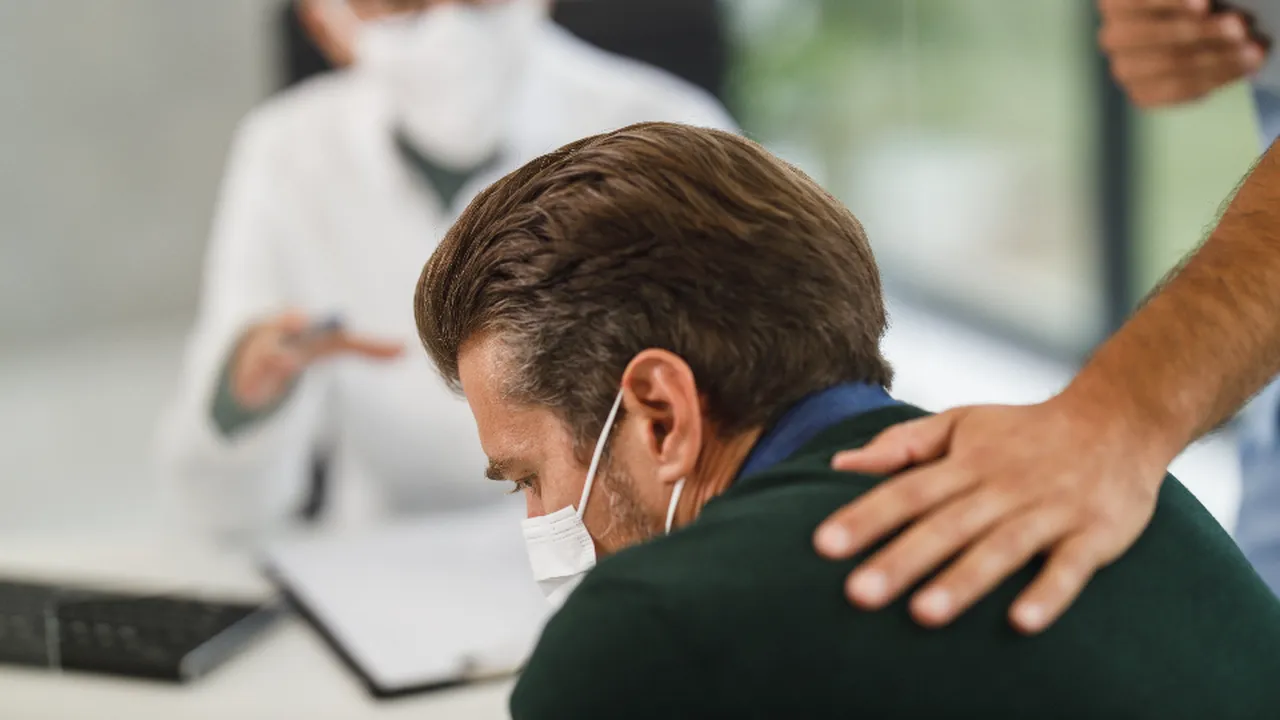 Încă două DECESE provocate de gripa AH1. Una dintre persoane era vaccinată antigripal