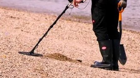 Descoperire incredibilă făcută de un bărbat cu detectorul de metale. Specialiștii au venit imediat la fața locului - FOTO