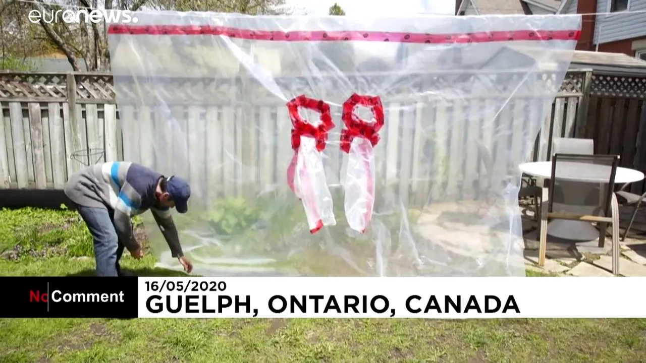 INEDIT. Apropierea de cei dragi cu ajutorul ”mănușii de îmbrățișare” în criza coronavirusului