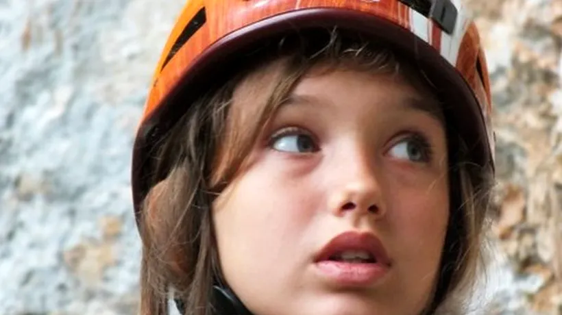 Performanță impresionantă a unei alpiniste românce de doar 12 ani