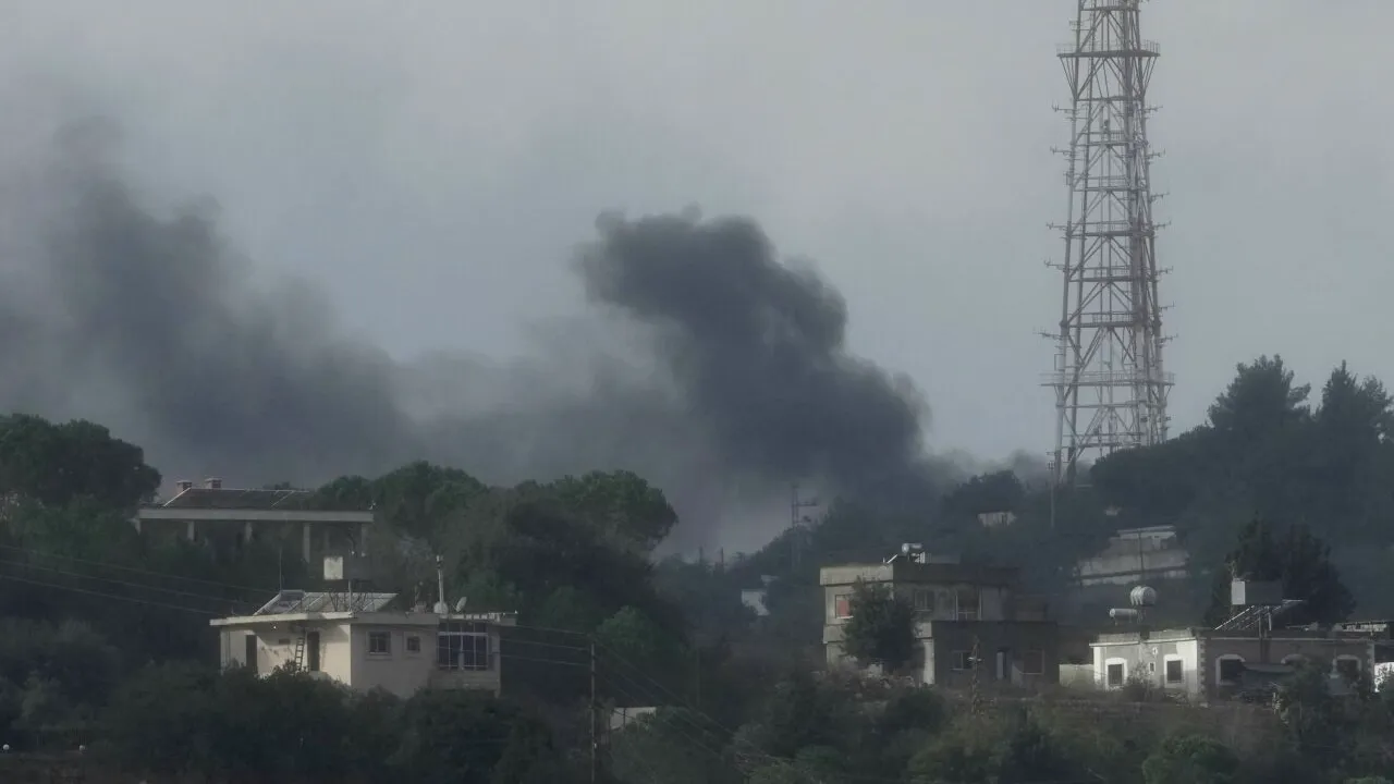 Confruntări militare intense între armata israeliană și militanți Hezbollah / O bază din nordul Israelului a suferit daune semnificative