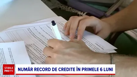 Număr record de credite noi pentru locuințe, în prima jumătate a anului. Mulți au vrut să prindă cota veche de TVA