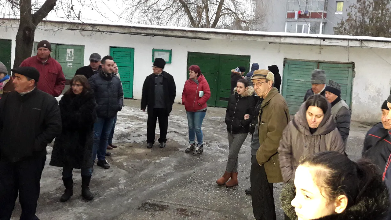 Locuințele a zeci de localnici din Argeș, scoase la licitație fără ca oamenii să aibă datorii. Cum a fost posibil