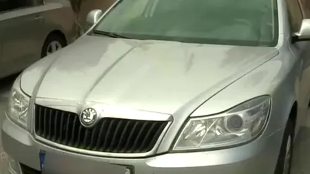 Și-a făcut singur dreptate într-o parcare din București, fără să știe că este filmat. Cum s-a răzbunat un bărbat pe mașina care îi ocupase locul