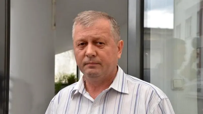 Directorul Casei de Pensii Bihor, trimis în judecată după ce a luat mită bani și pizza