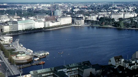 Sediul din Hamburg al Facebook, vandalizat: ce mesaj a fost scris pe pereți