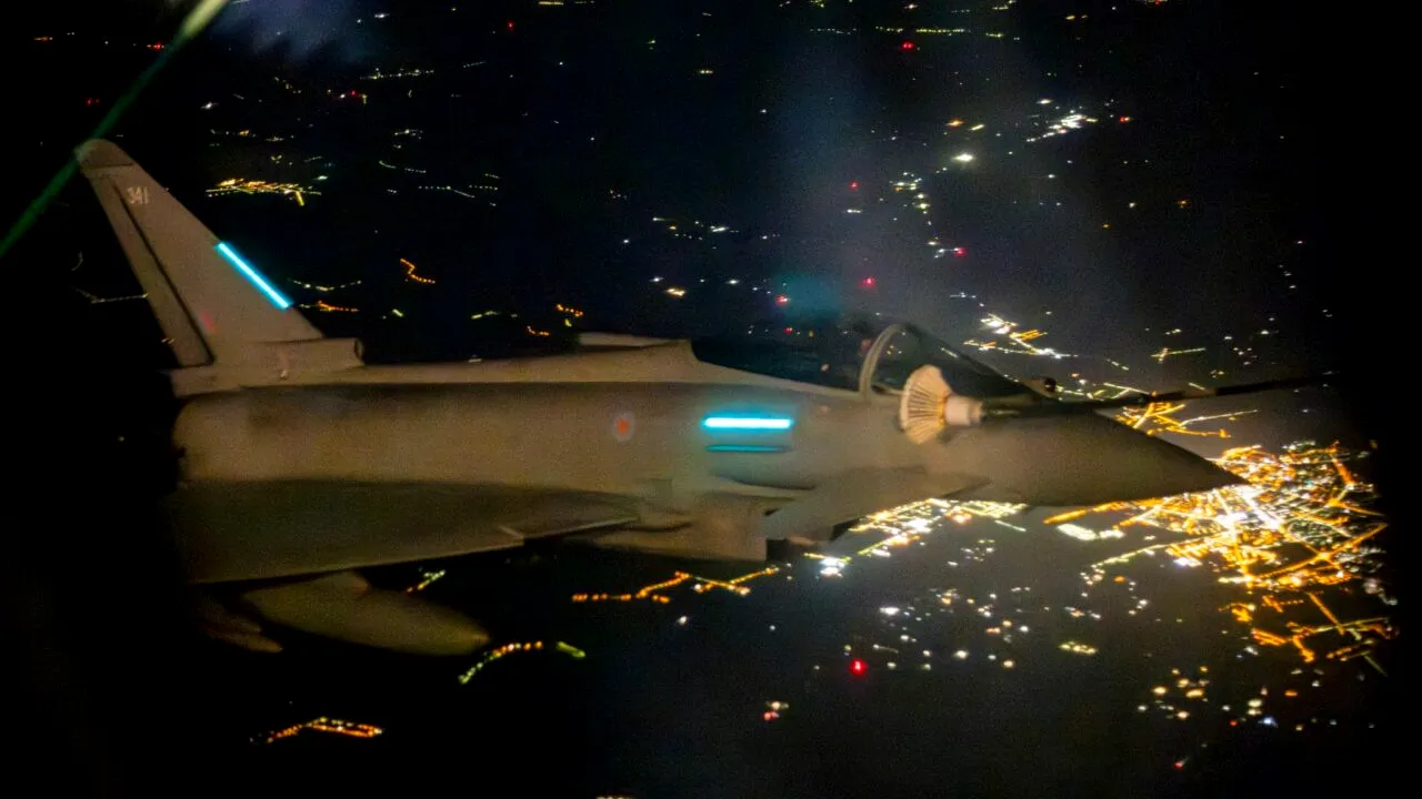 Londra, alături de Varșovia. Avioanele Royal Air Force au survolat în premieră Polonia