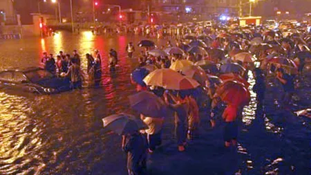 Cel puțin 37 de morți în Beijing, în urma celor mai grave PLOI TORENȚIALE din ultimii 61 de ani
