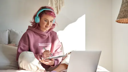 Studiu Digital Nation: În pandemie, jumătate dintre elevii din România fac meditații pentru BAC. Meditațiile online, o nișă în creștere